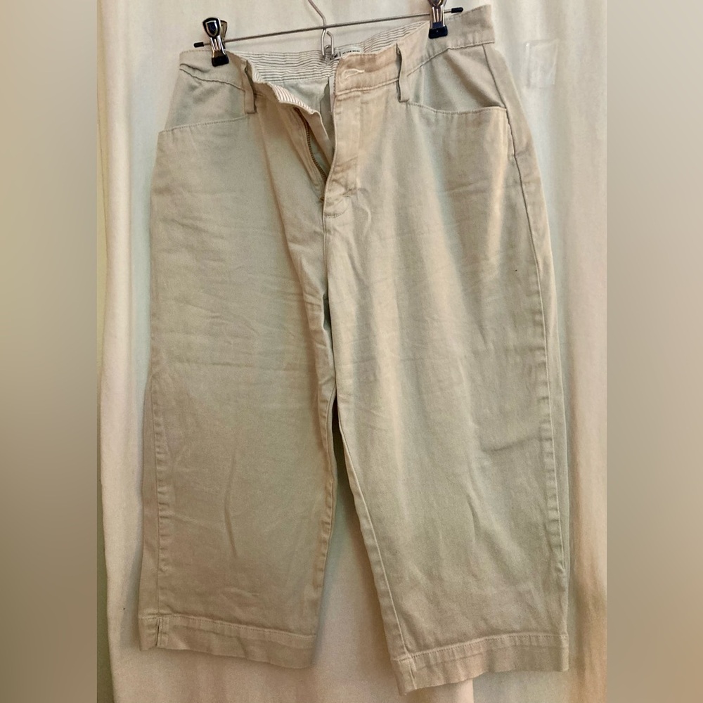 Lee At The Waist Cream Capri Crop Pants Size 10P